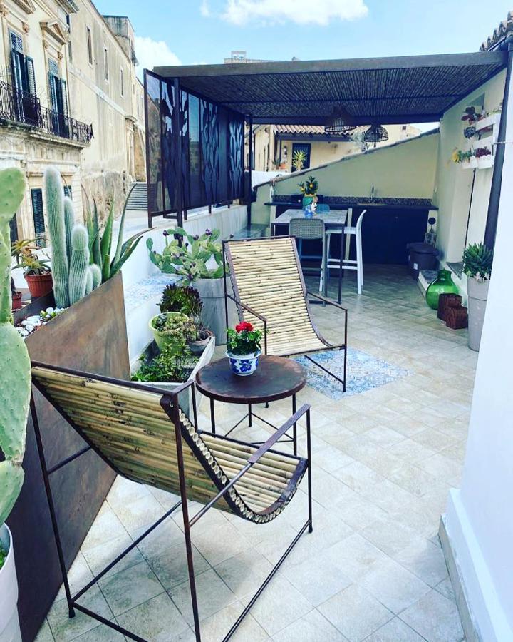 La Finestra Su Noto Hotel Kültér fotó