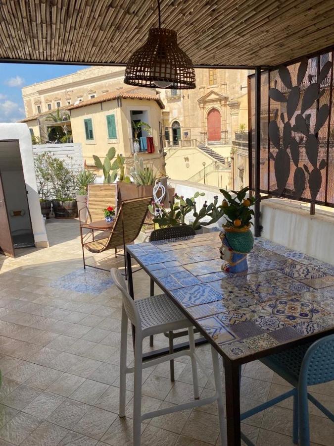 La Finestra Su Noto Hotel Kültér fotó