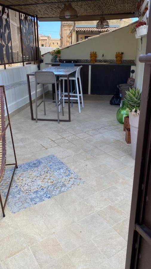 La Finestra Su Noto Hotel Kültér fotó
